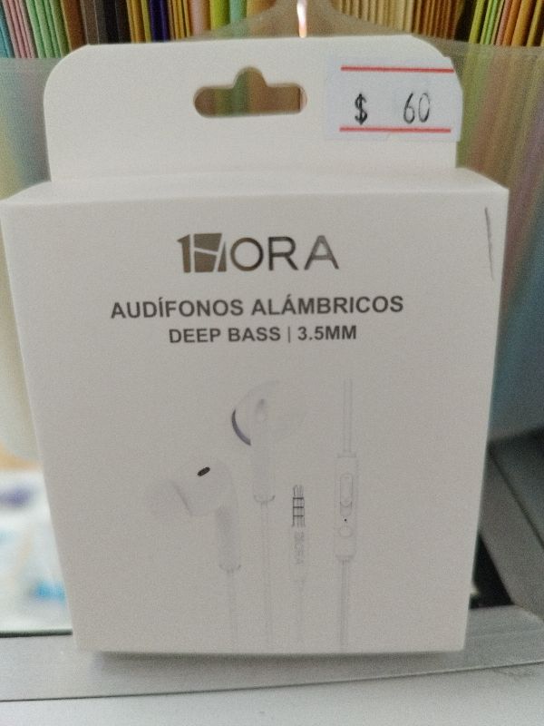 AUDÍFONOS ALAMBRICOS 1H