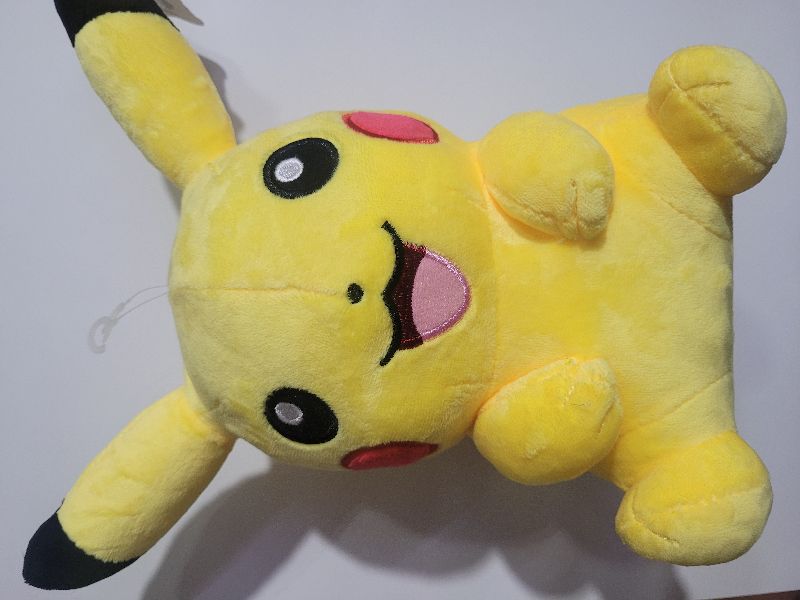 Peluche Pikachu pokemon