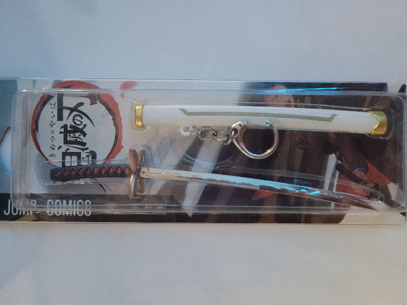 Blister llavero katana de metal demon