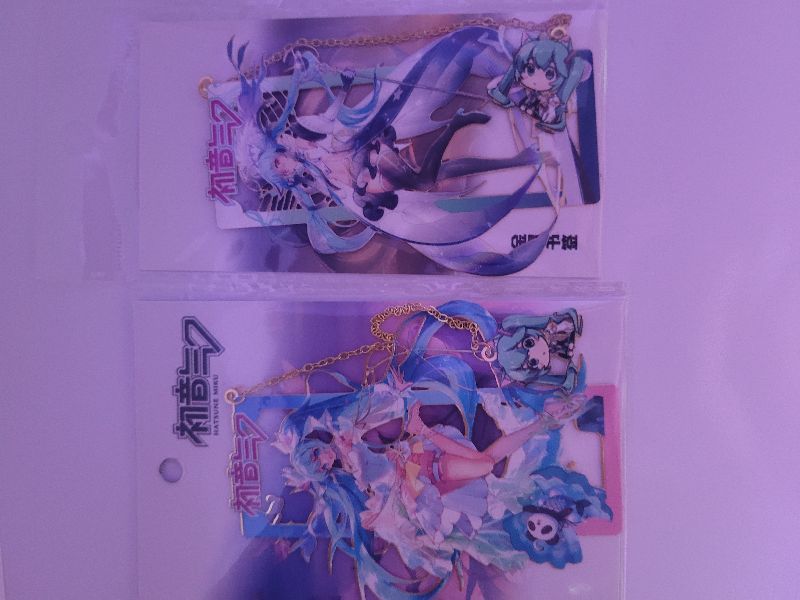 Separador de metal de miku