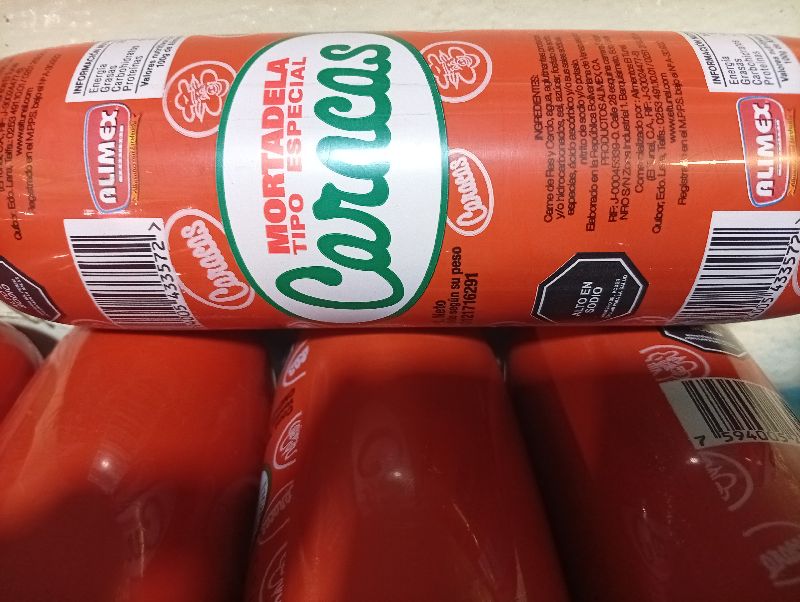 Mortadela caracas 900gr