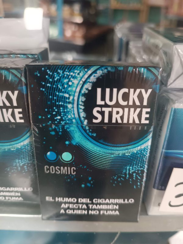 Cigarro Lucky Strike Cosmic
