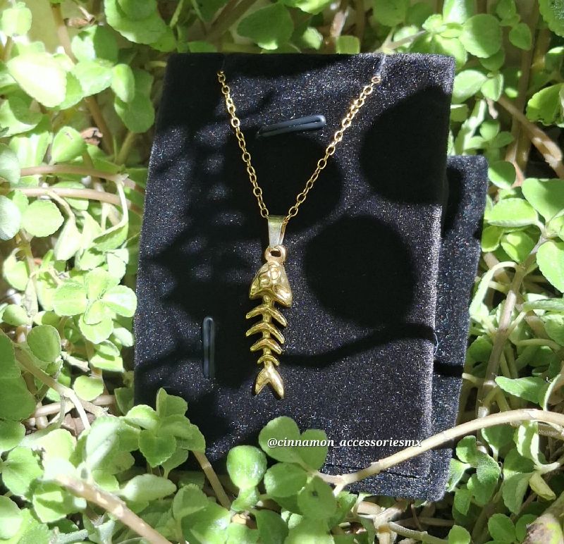 Collar Pez