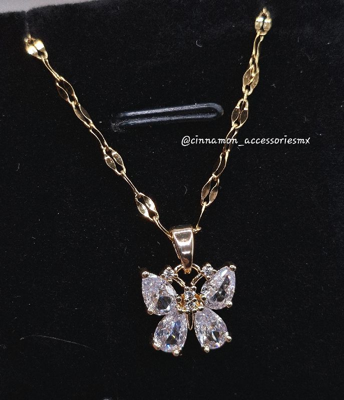 Collar Mariposa Cristal