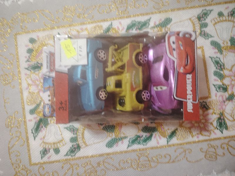 juguete RACING autos cars 3 diseño diferentes
