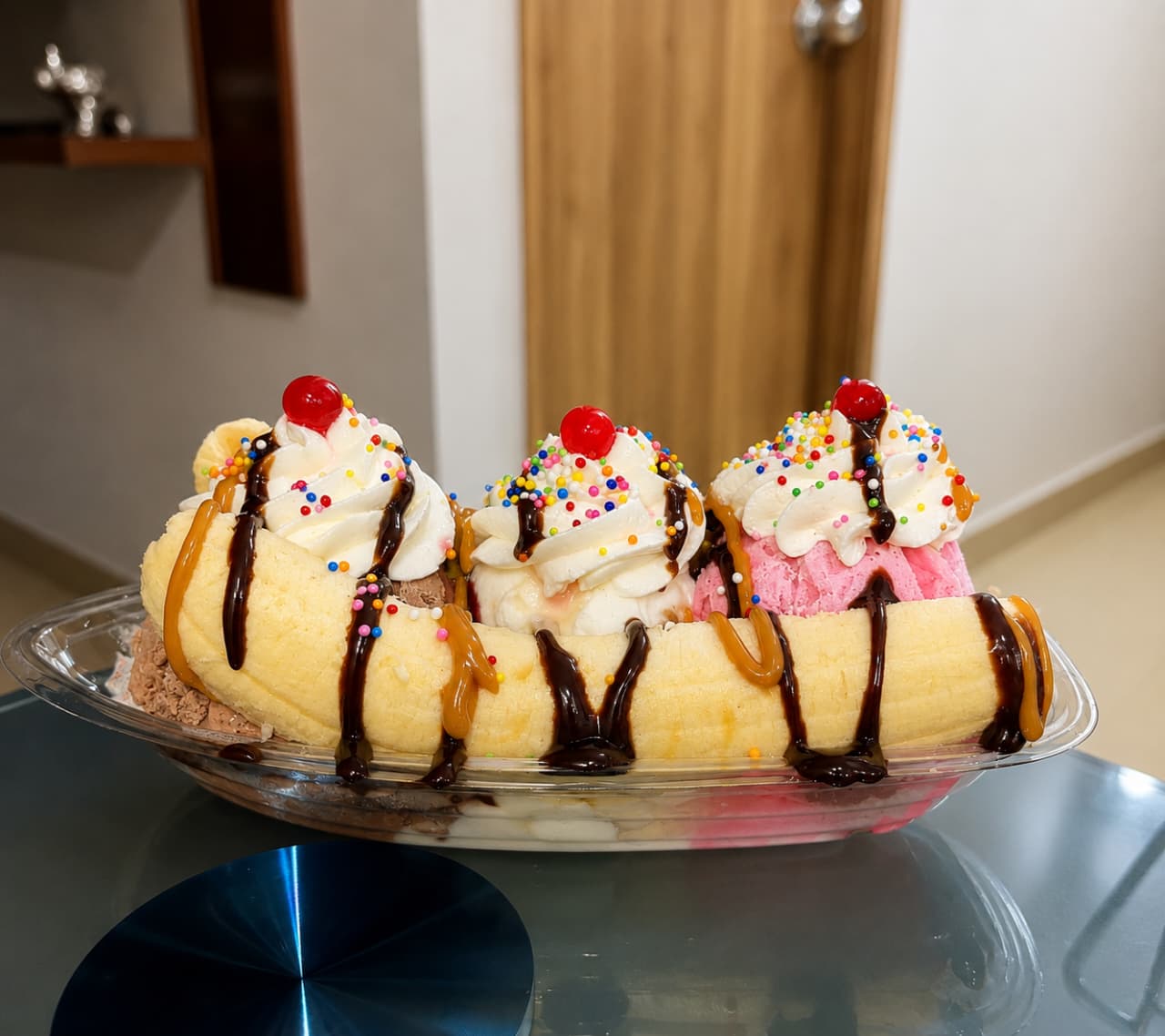 BANANA SPLIT