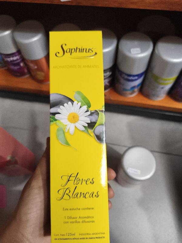 flores blancas difusor