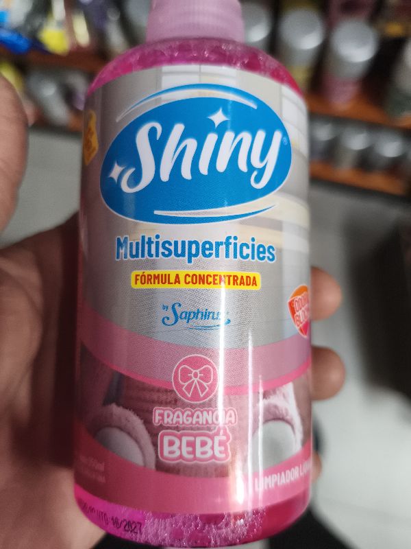 bebe limpia