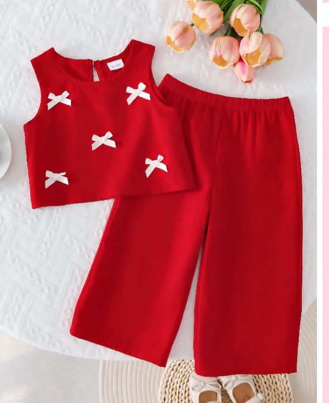 CONJUNTO ROJO CON LAZOS BLANCOS