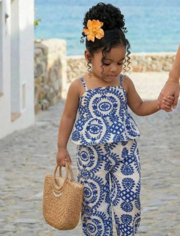 CONJUNTO FONDO BLANCO ESTAMPADO AZUL