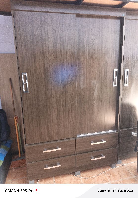 ropero 2.4 IZZi