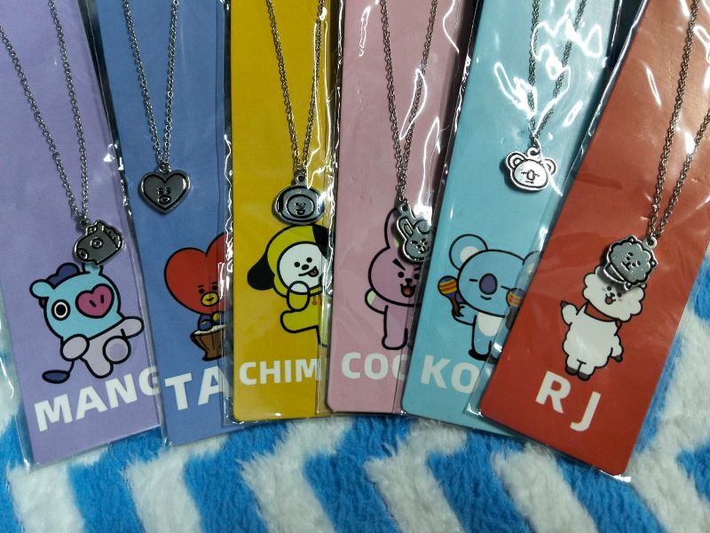 Collar BTS