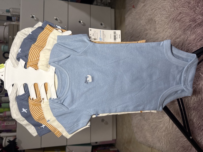 set de body niño talla  3 meses carters