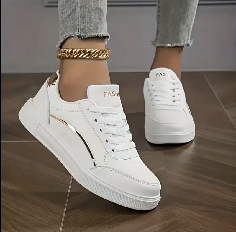 Zapatos blancos de mujer