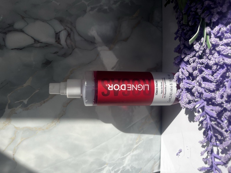 ligne Dor tónico facial rosas