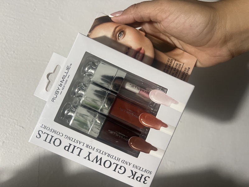 glow lip oils 3 pz
