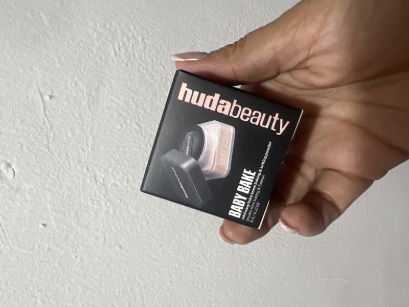 HUDA BEAUTY BABY BAKE TONO POUND CAKE