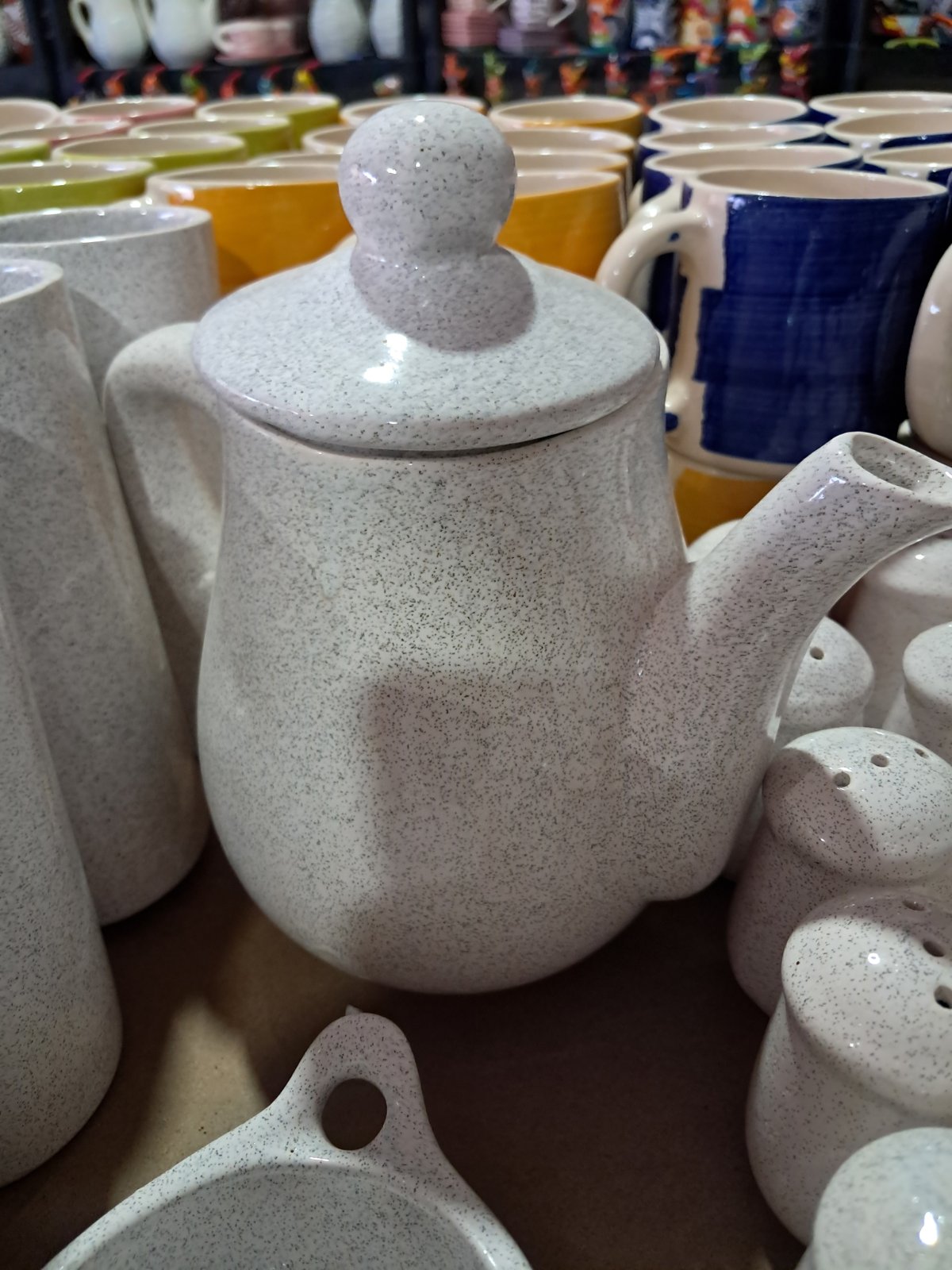 cafetera grande blanca