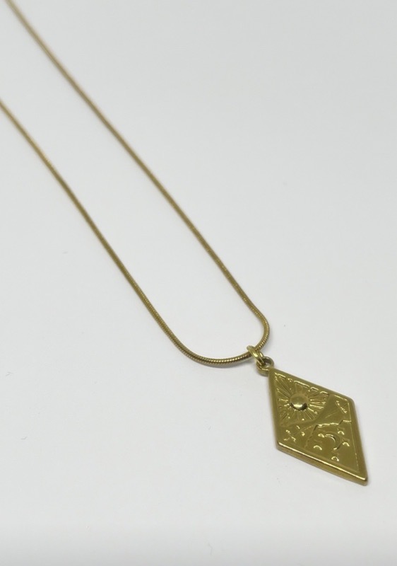COLLAR DORADO