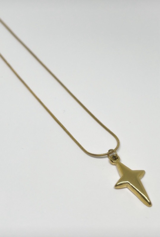 COLLAR DORADO