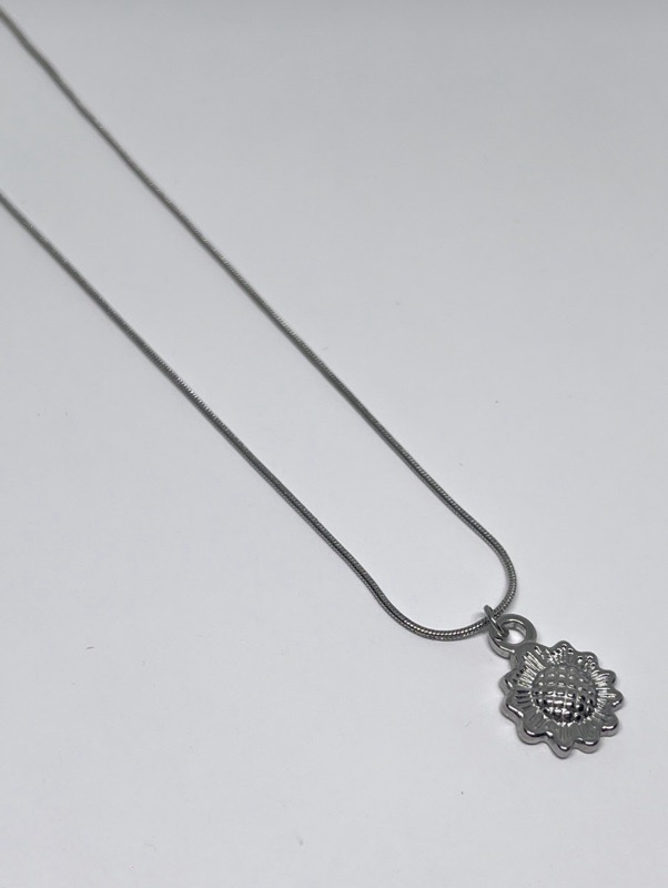 COLLAR PLATEADO FLOR CPFF