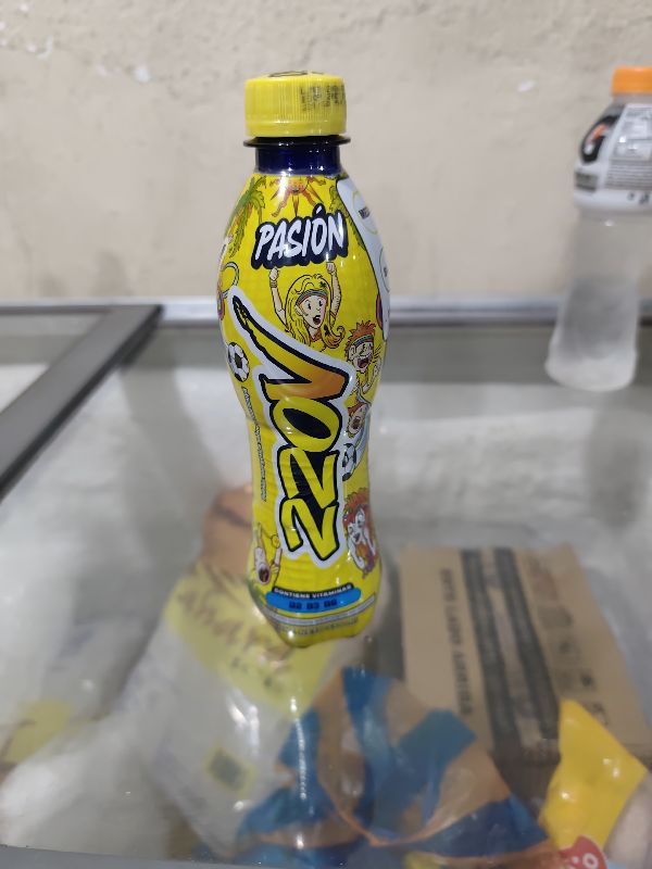 220V Amarillo Pequeño