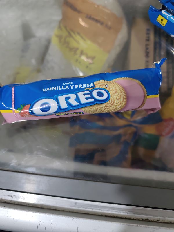 Oreo Fresa Tubo