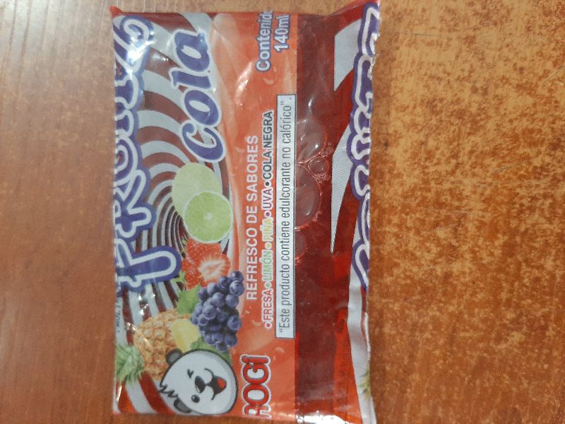 Bolo Fruti cola