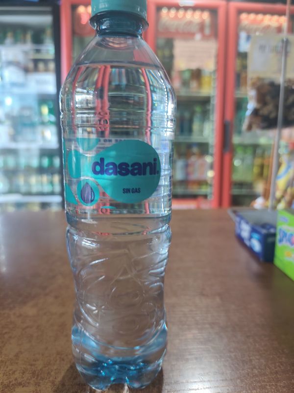 Dasani Pequeña