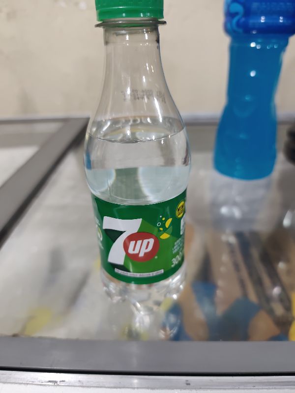 Seven Up Pequeña