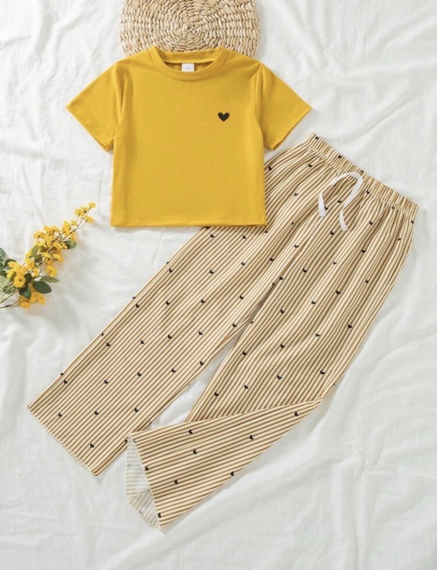 Conjunto Mostaza Pantalón Ralla Corazón