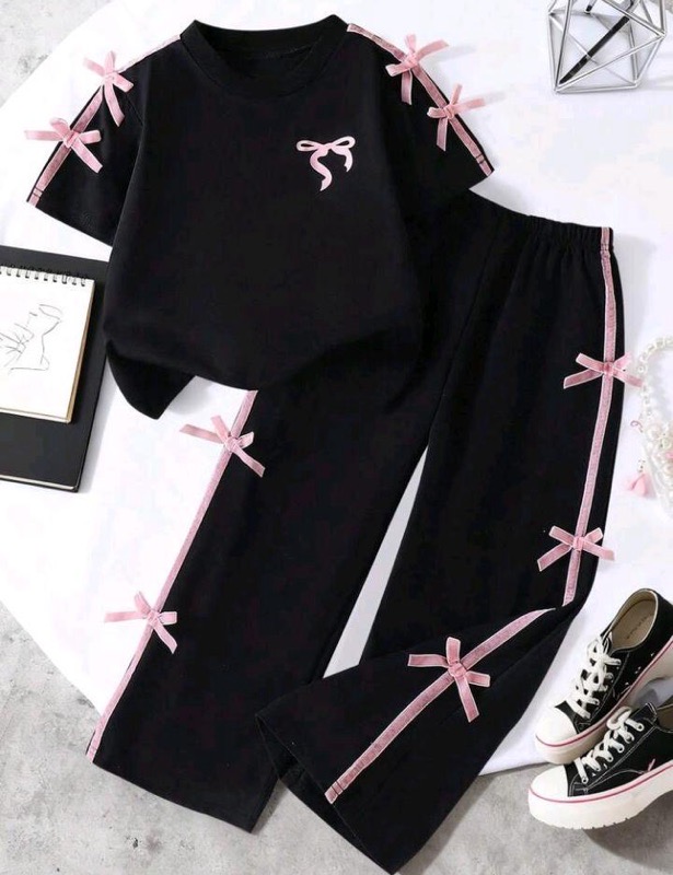 Conjunto Joguer Negro Lazos Rosa
