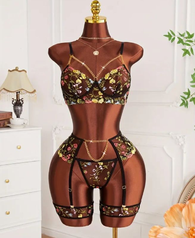 LENCERÍA FLORAL TALLA M