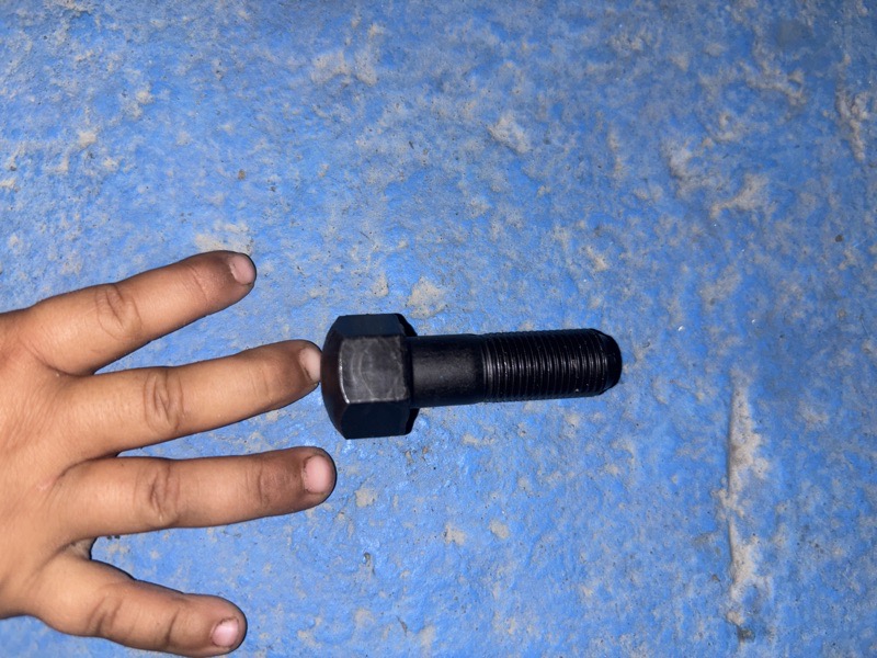 TORNILLO CATERPILAR 1/2x1/2