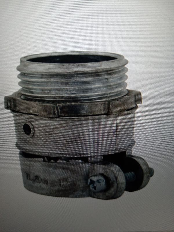 conector recto para coraza galvanizada 1.1/2"