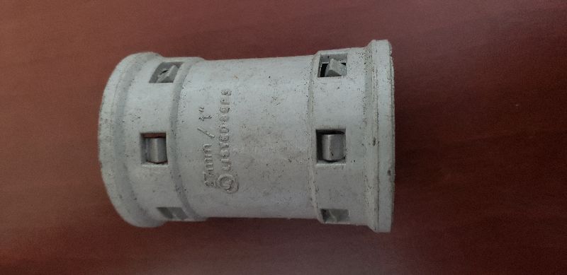 union gris para tubo conduit flexible 1"