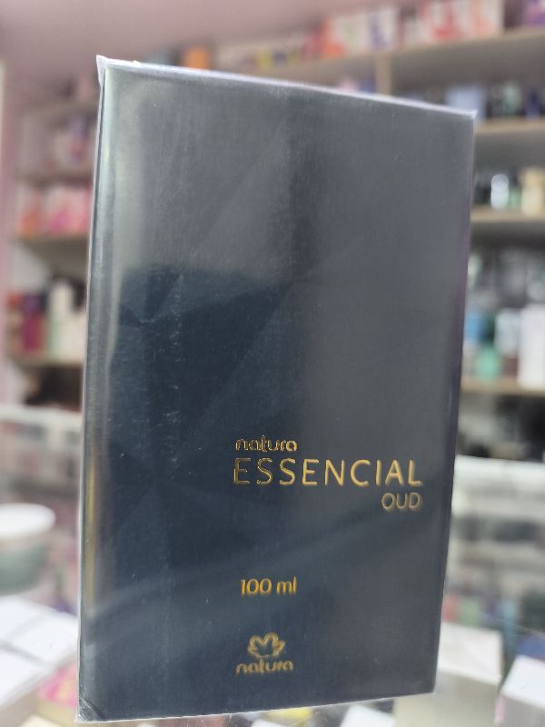 Perfume Essencial Oud 100ml