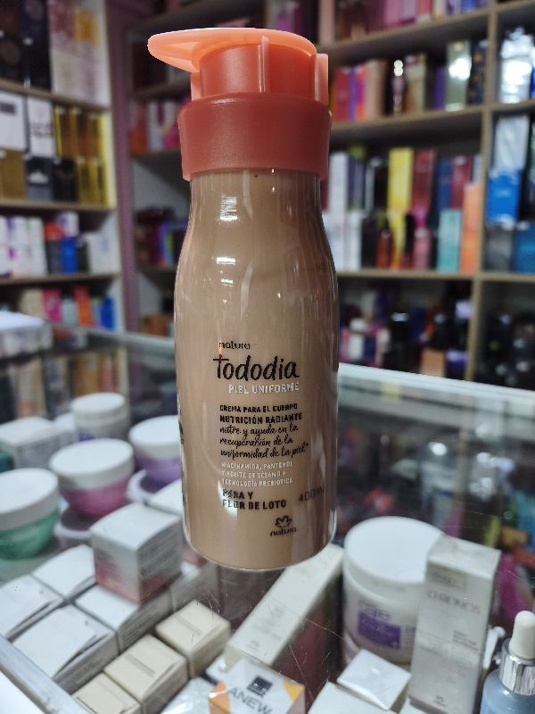 Crema Pera y Flor de Loto