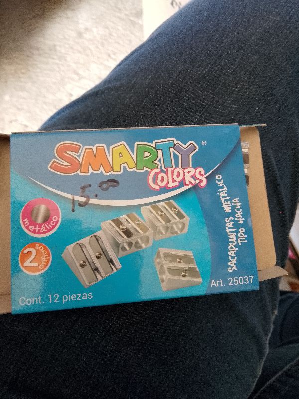 sacapuntas 2 orificios metal