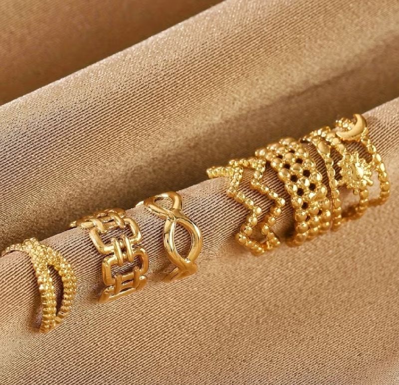 EAR CUFF GEOMETRICOS DORADOS ACERO INOXIDABLE