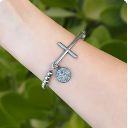 pulsera bolitas cruz/medalla plata