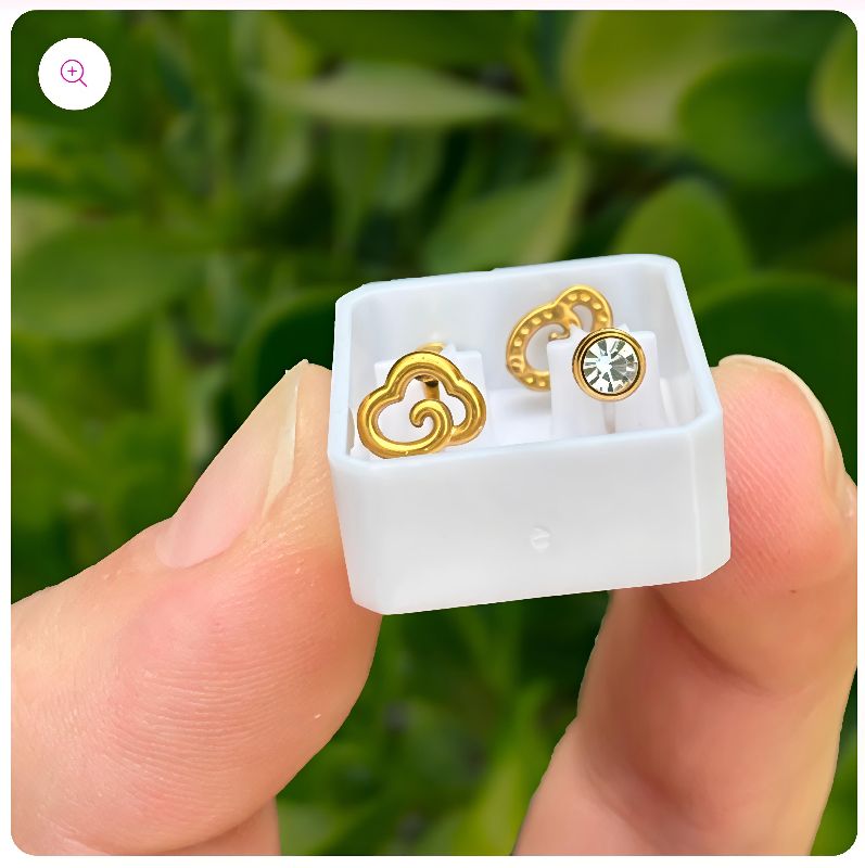 aretes dorados dos vistas nube y zirconia