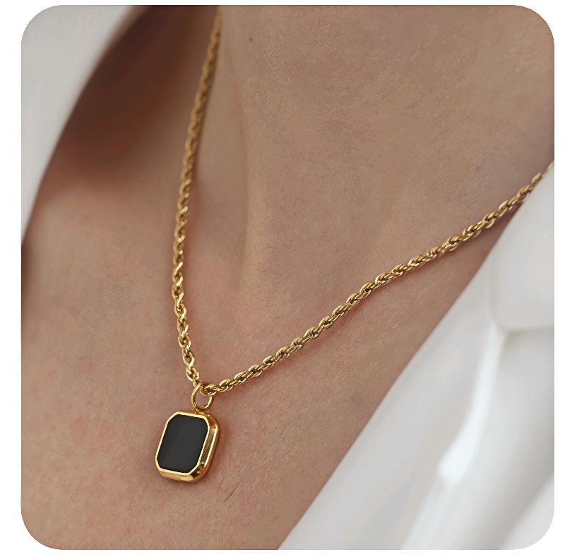 collar cadena piedra negro titanio