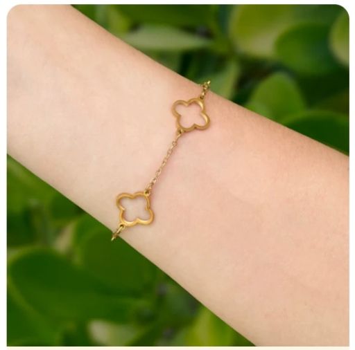 pulsera tréboles dorada