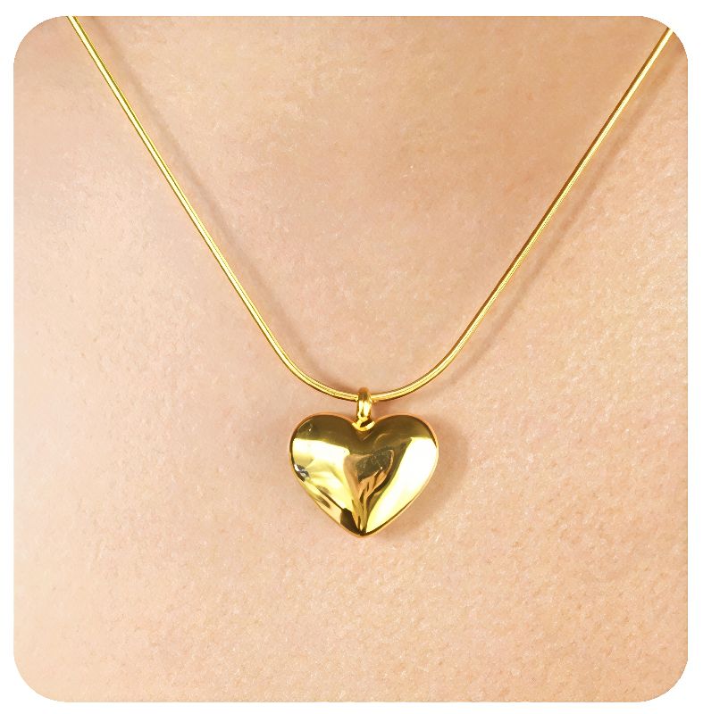 collar corazón dorado