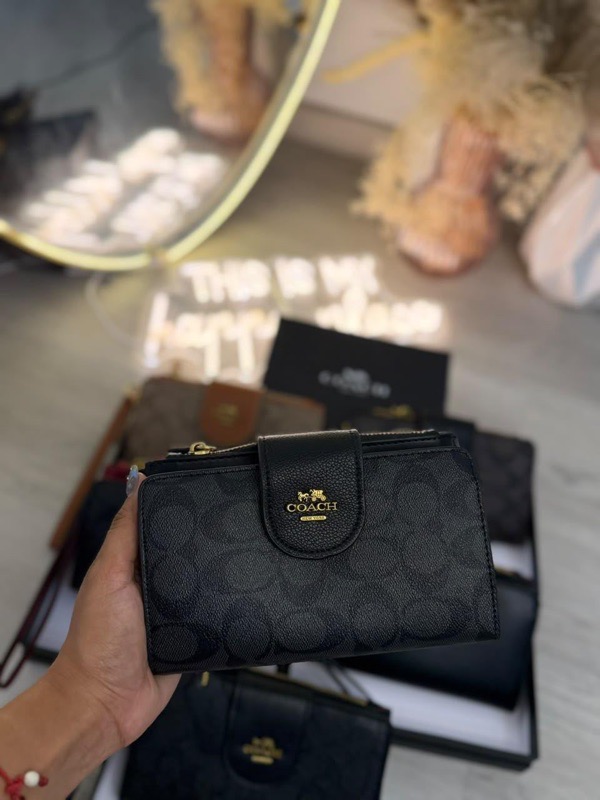 cartera couch