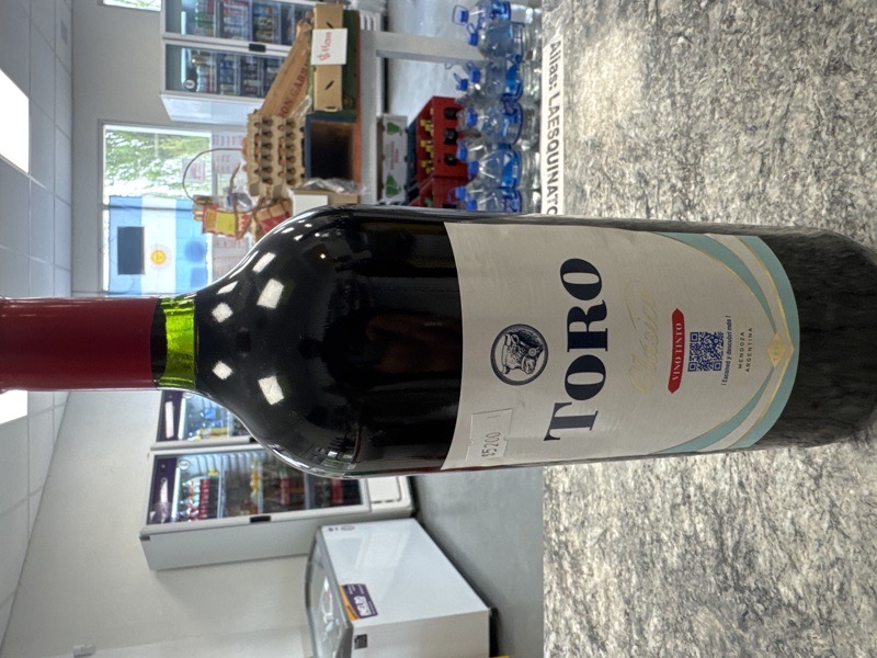 Vino tinto toro clasico botella