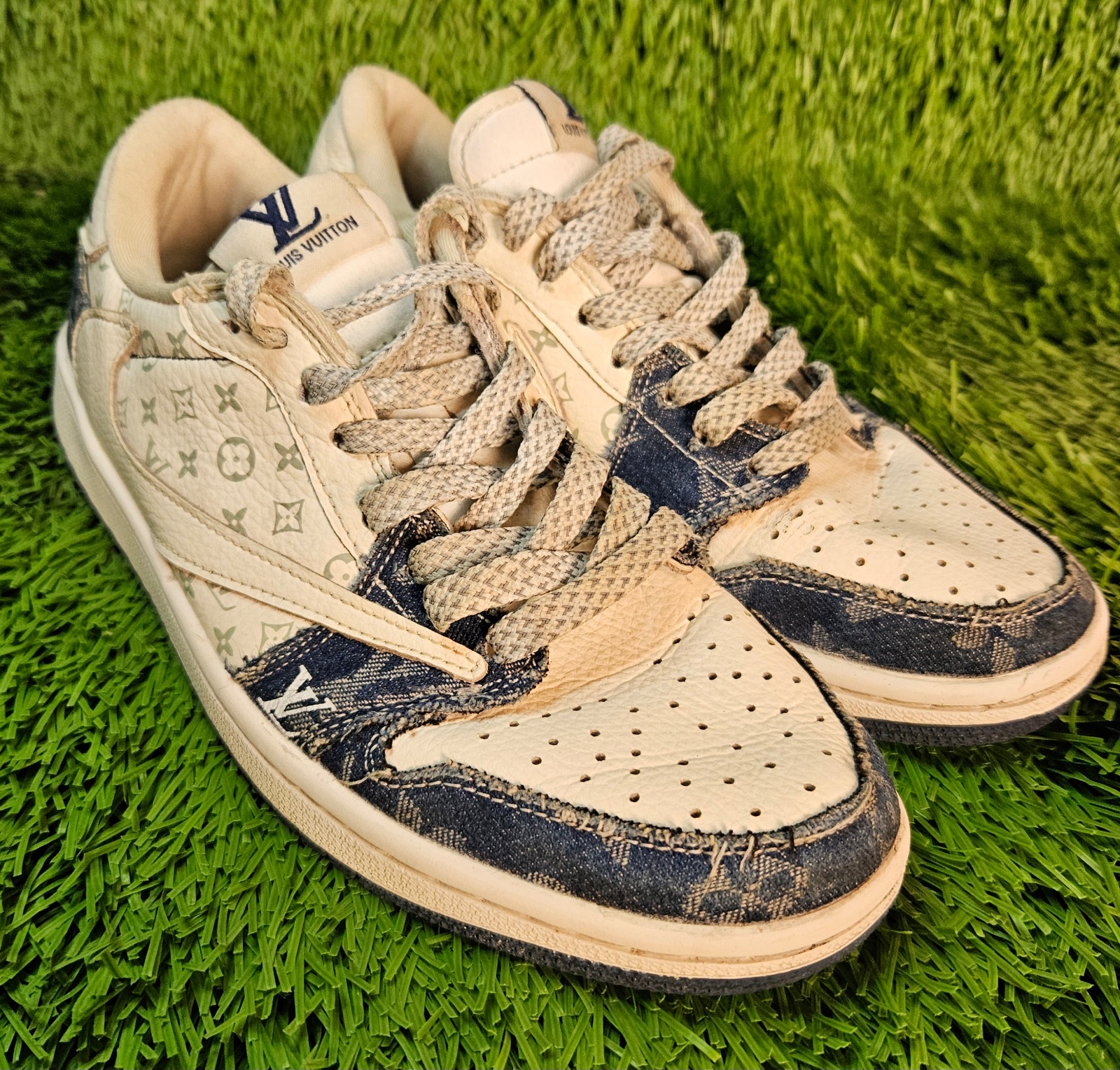 Estilo Air Jordan 1 Low crema/azul marino