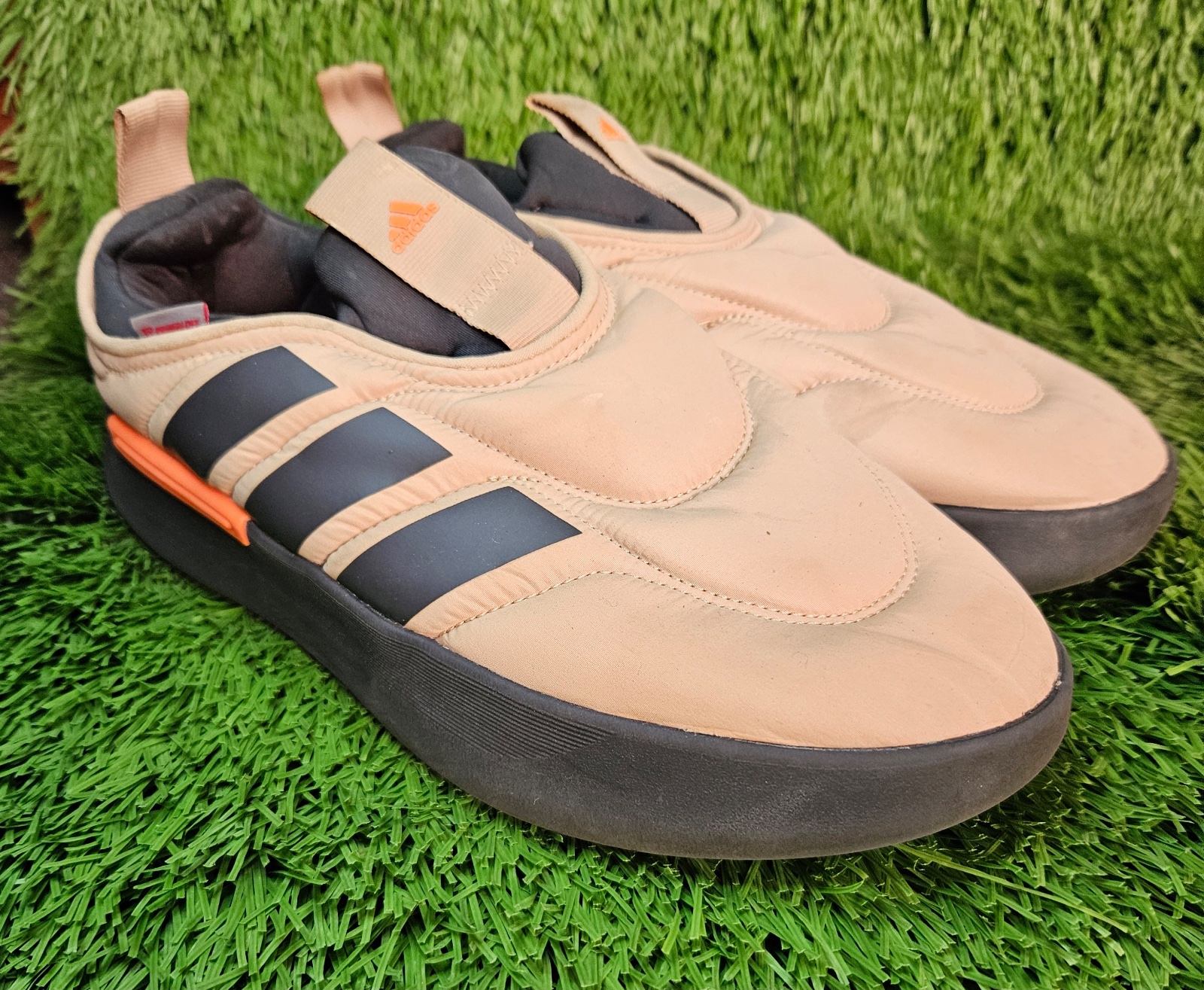 Adidas Slip-On beige/negro