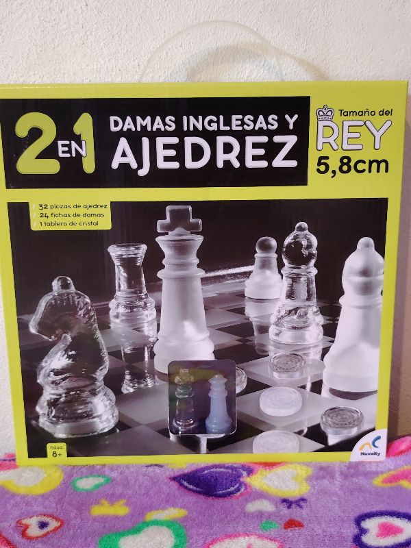 AJEDREZ Y DAMAS INGLESAS